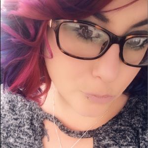 Meet your Posher, Amanda